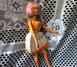 PINK HAIR BARBIE SIDE